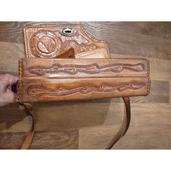 Vintage Large Leather Hand Tooled Brown Shoulder Bag Purse Tri fold Organizer - Picture 15 of 16